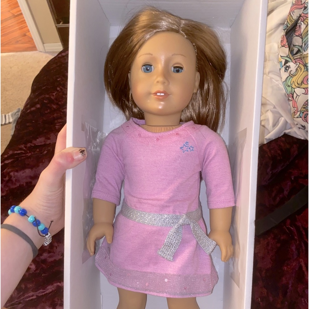 Old American girl doll